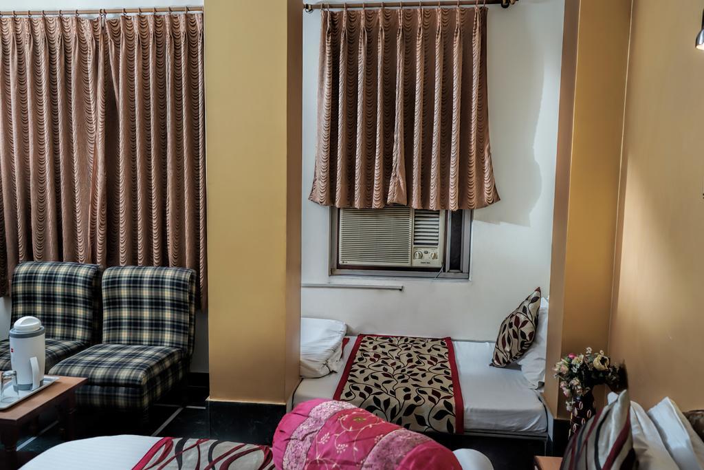 Hotel Laxmi Palace Udajpur Zewnętrze zdjęcie